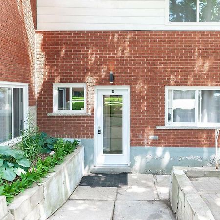 Entire 2 Bedroom Apartment Uptown Waterloo - E1 Buitenkant foto